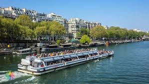 Romantik Şehir Paris ve Sen Nehri Gündüz Turu