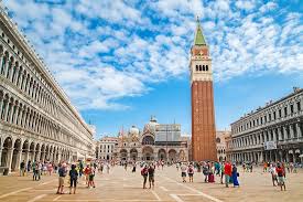40 dan Sonra San Marco Meydanı ve Saat Kulesi