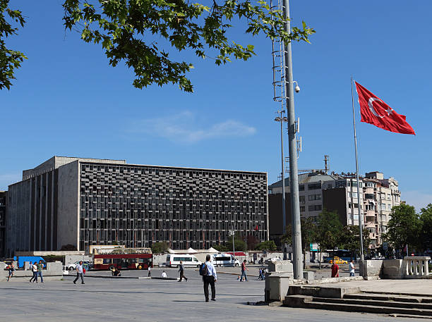 Tarihte Atatürk Kültür Merkezi ve Taksim Meydanı