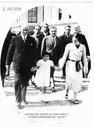 Sabiha Gökçen ve Mustafa Kemal Atatürk