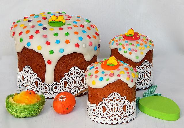 Easter Cakes and eggs