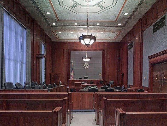 Adalet ve Mahkeme salonu