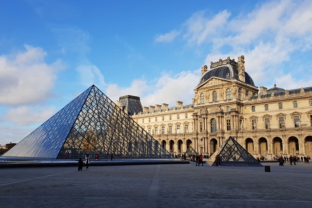 Dijital Müze ve Louvre Müzesi