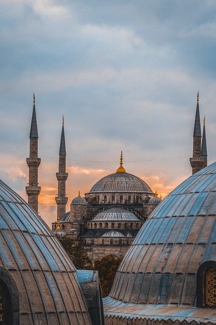 Henüz Ezan Merkezi Okunmuyordu